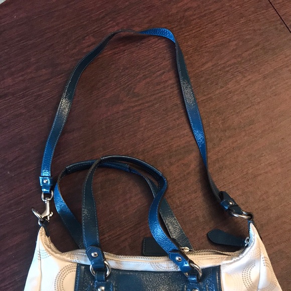 Coach Purse - Picture 3 of 6